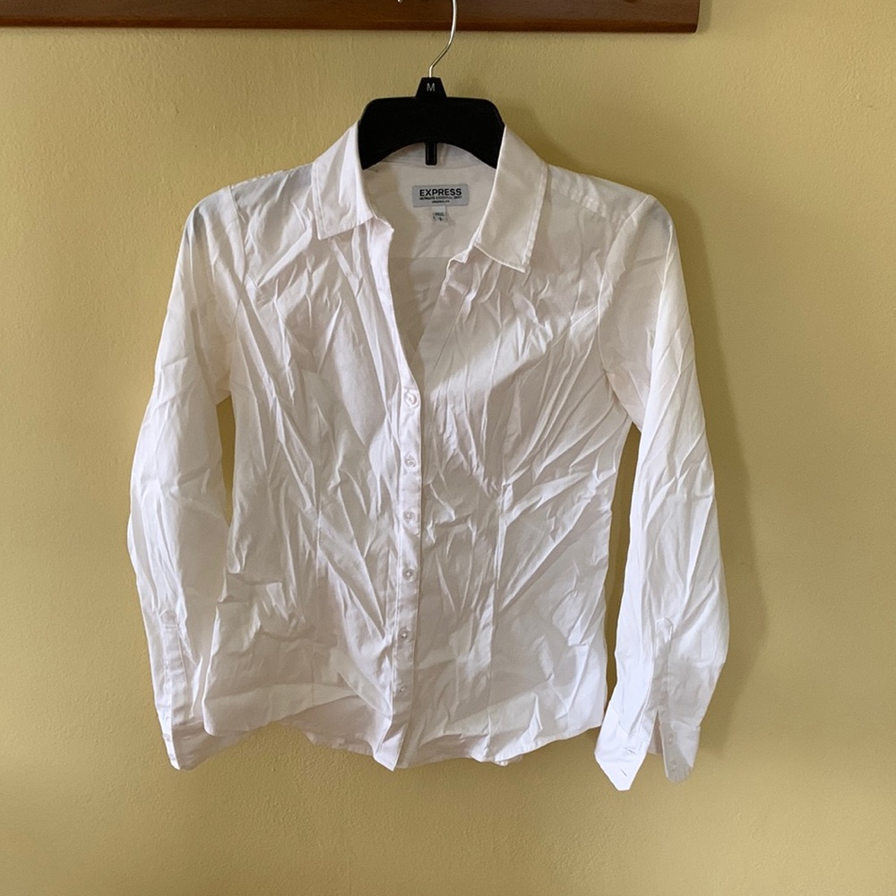 Express ultimate essential button down shirt